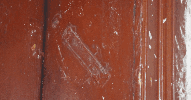 Doorpost Missing Mezuzah